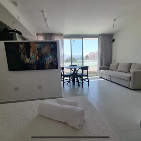 No 32' Sea Side, 50M From The Beach Eilat Extérieur photo