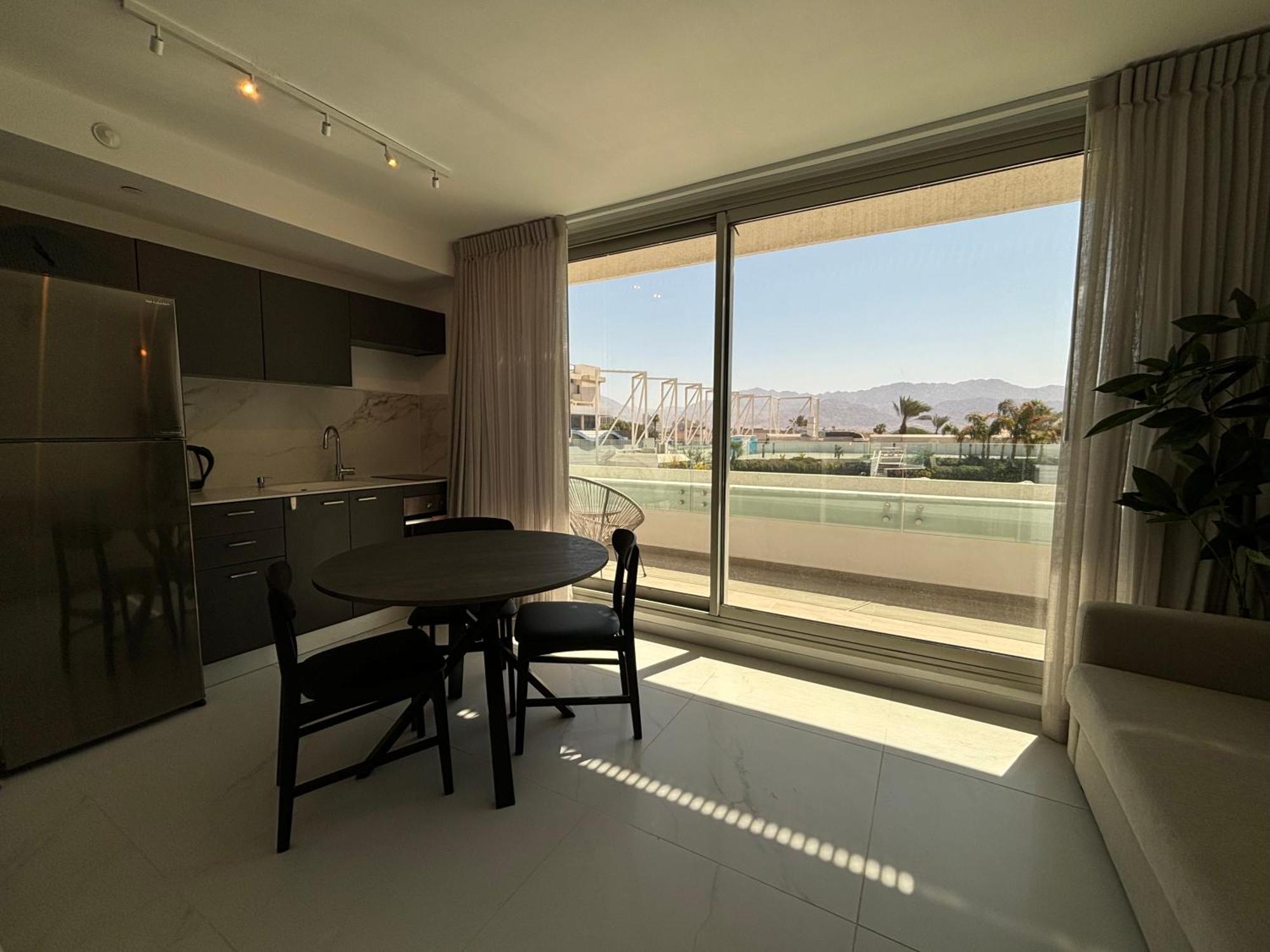 Apartment No 32' Sea Side, 50m From The