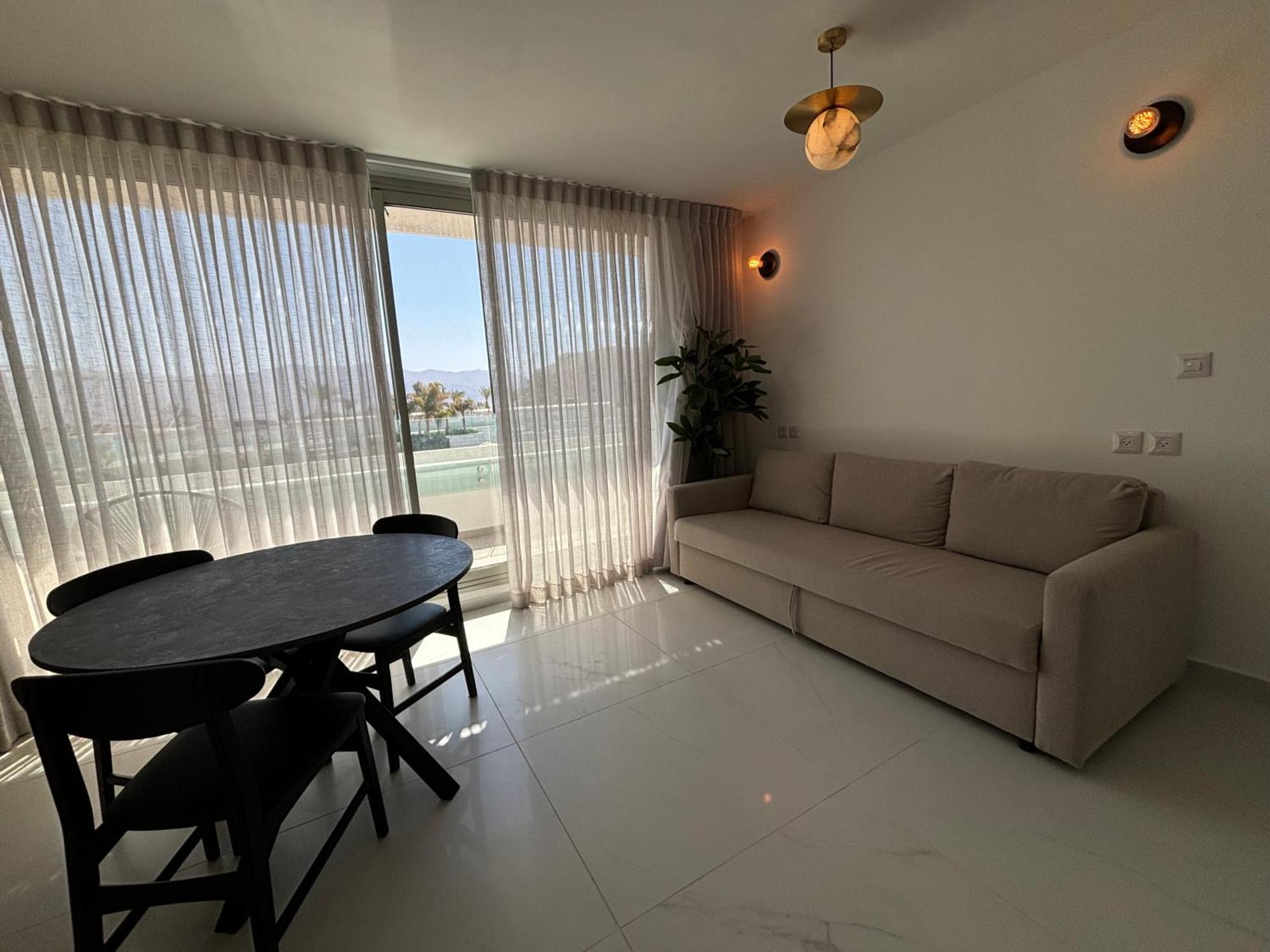Apartment No 32' Sea Side, 50m From The *